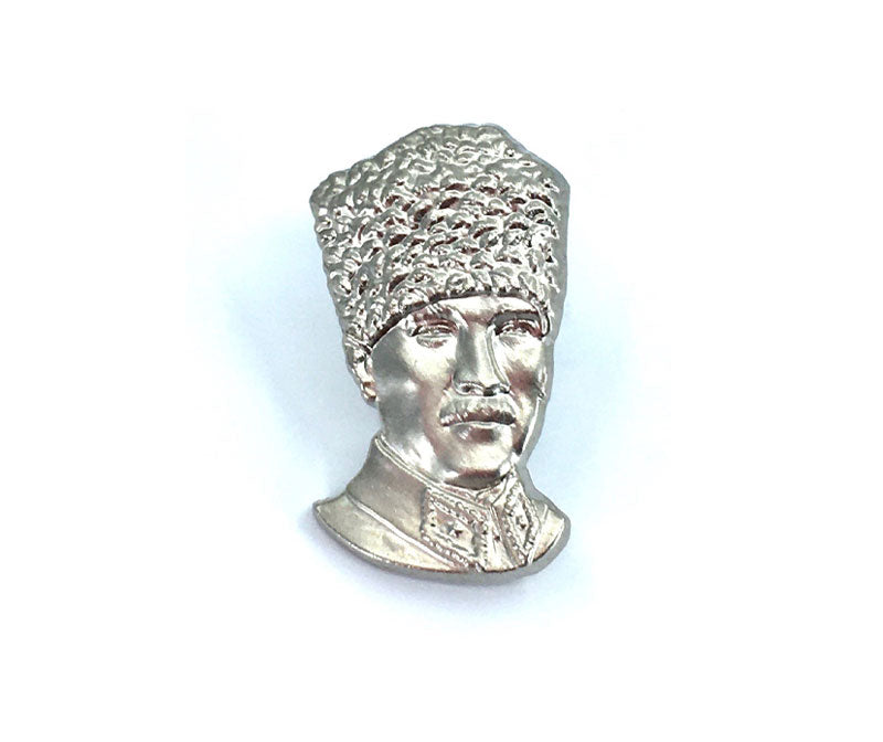 Kalpaklı Atatürk Rozeti - Gümüş Rengi